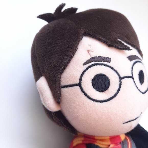 Harry Potter Q Pals plush doll 9" - Picture 9 of 12
